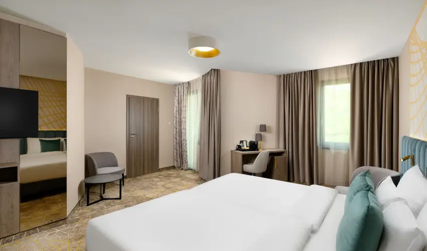 Kenese Bay Garden Resort & Conference Balatonkenese - Kedvezmnyes r csaldok rszre flpanzival (1 jtl)