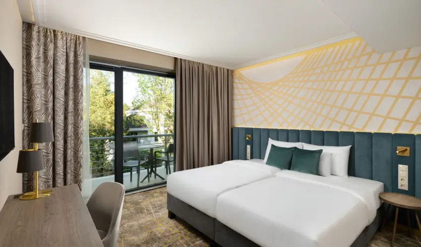 Kenese Bay Garden Resort & Conference Balatonkenese - Kedvezmnyes r csaldok rszre flpanzival (1 jtl)