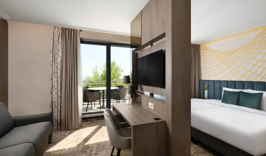 Kenese Bay Garden Resort & Conference Balatonkenese - Kedvezmnyes r csaldok rszre flpanzival (1 jtl)