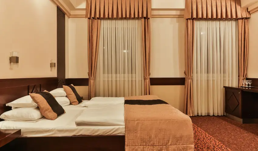 Hunguest Hotel Apollo Hajdszoboszl - Kedvezmnyes r csaldok rszre reggelivel (1 jtl)