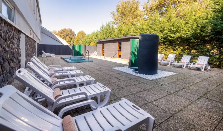 Hunguest Hotel Apollo Hajdszoboszl - Kedvezmnyes r csaldok rszre reggelivel (1 jtl)