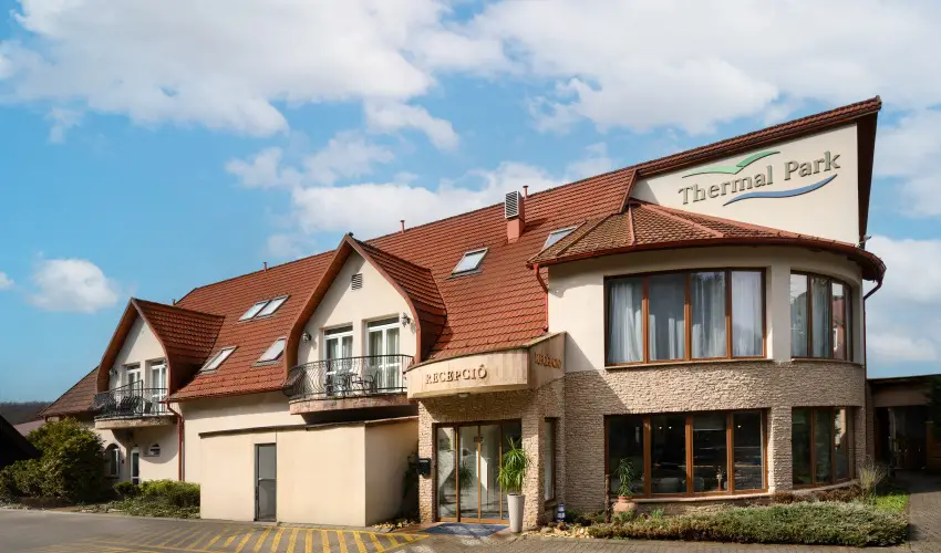 Therm�l Park Hotel Egerszal�k - Ny�ri pihen�s Egerszal�kon! (1 �jt�l)