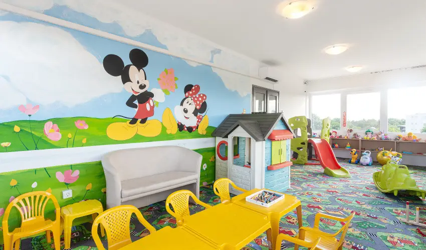 Thermal Hotel Garden Hajd�szoboszl� - F�lpanzi�s aj�nlat (min. 2 �j)