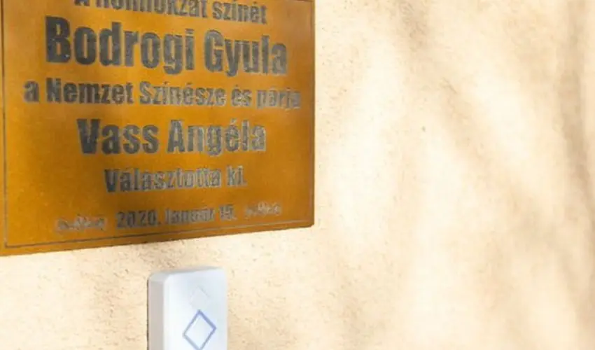 Tiszacsegei Halszcsrda s Panzi  Tiszacsege - Kedvezmnyes r csaldok rszreak reggelivel (1 jtl)