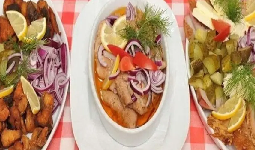 Tiszacsegei Halszcsrda s Panzi  Tiszacsege - Kedvezmnyes r csaldok rszreak reggelivel (1 jtl)