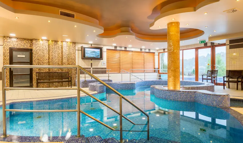 T Wellness Hotel Bnk - Egy jszaks wellness flpanzival