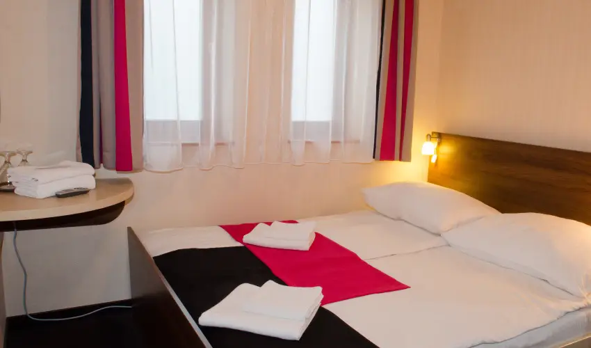 T Wellness Hotel Bnk - Egy jszaks wellness flpanzival