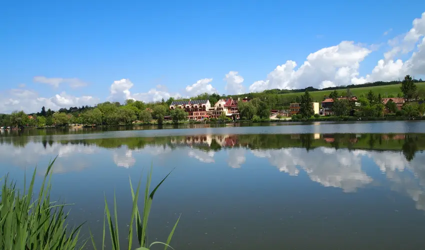 T Wellness Hotel Bnk - Egy jszaks wellness flpanzival