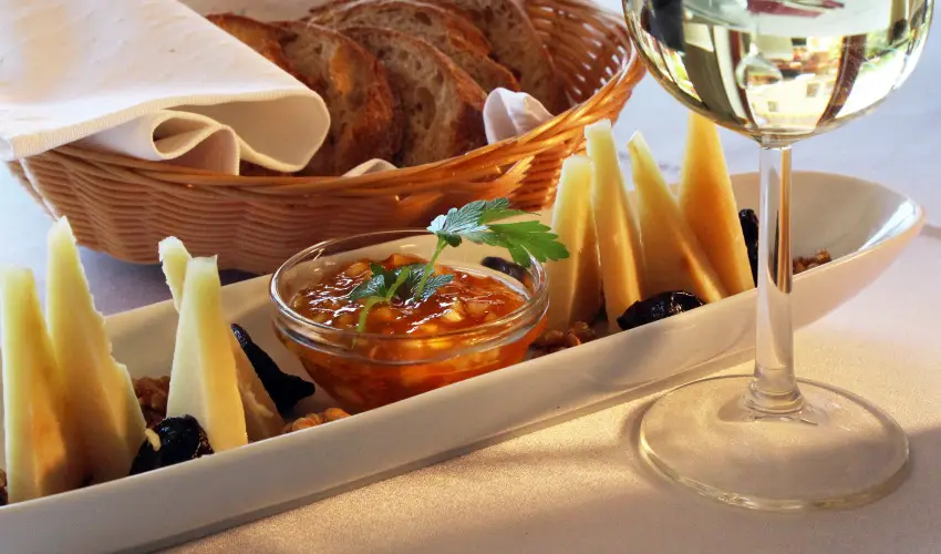 T Wellness Hotel Bnk - Egy jszaks wellness flpanzival