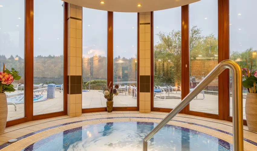 T Wellness Hotel Bnk - Egy jszaks wellness flpanzival