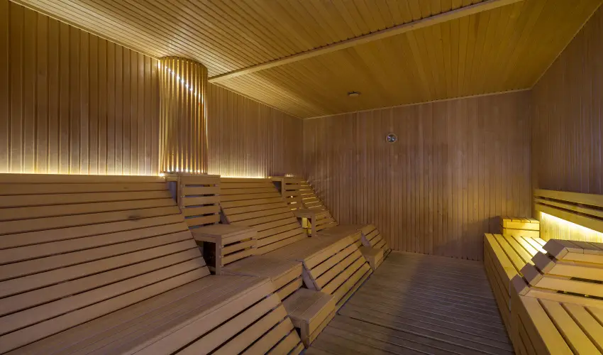 T Wellness Hotel Bnk - Egy jszaks wellness flpanzival