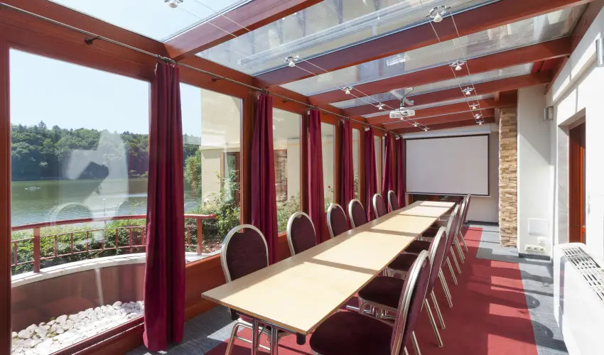 T Wellness Hotel Bnk - Egy jszaks wellness flpanzival