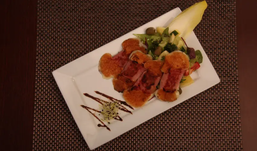 T Wellness Hotel Bnk - Egy jszaks wellness flpanzival