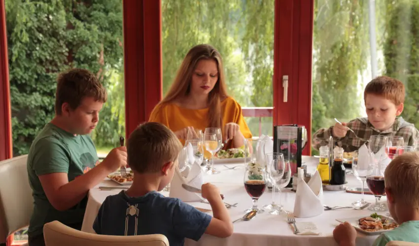 T Wellness Hotel Bnk - Egy jszaks wellness flpanzival