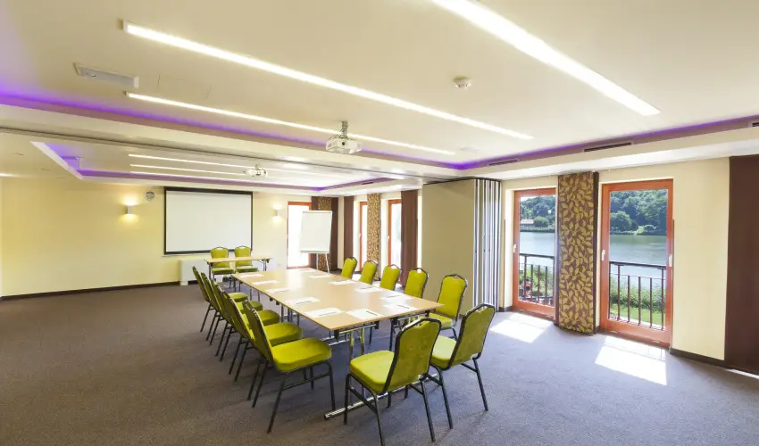 T Wellness Hotel Bnk - Egy jszaks wellness flpanzival