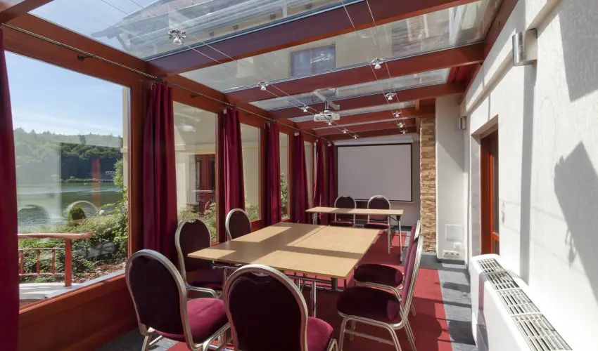 T Wellness Hotel Bnk - Egy jszaks wellness flpanzival