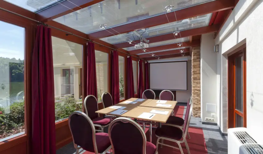 T Wellness Hotel Bnk - Egy jszaks wellness flpanzival