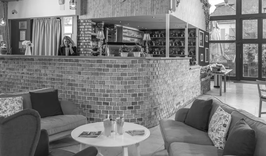 T�nd�rkert Hotel Noszvaj - Kedvezm�nyes �r csal�dok r�sz�reak f�lpanzi�s ell�t�ssal