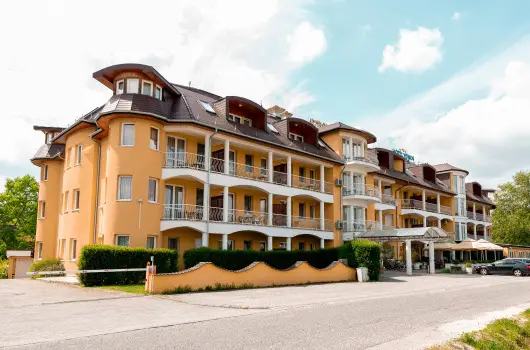 Venus Hotel - Kedvezmnyes r csaldok rszreak flpanzis elltssal (1 jtl)