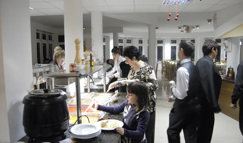 Venus Hotel Zalakaros - Kedvezmnyes r csaldok rszreak flpanzis elltssal (1 jtl)