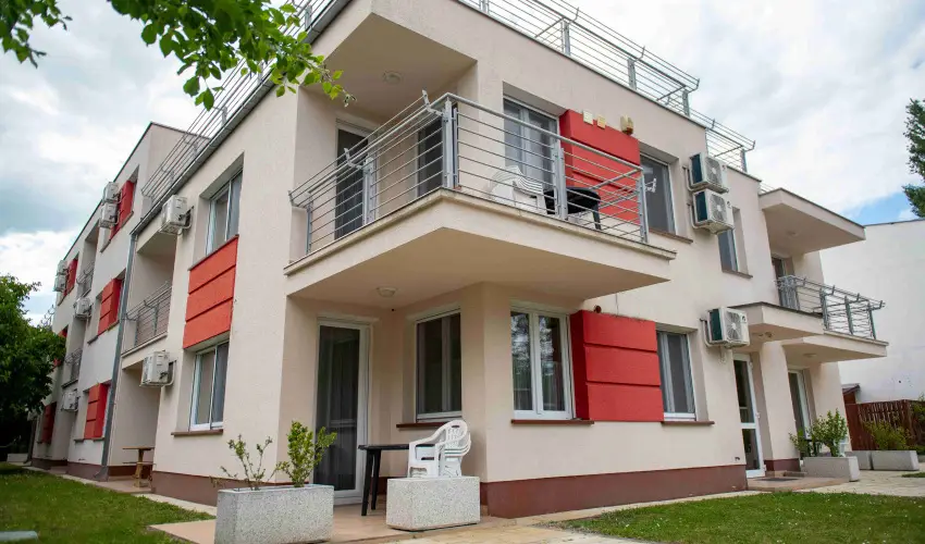 Veritas Apartmanh�z Zam�rdi - Kedvezm�nyes aj�nlat (min. 2 �j)