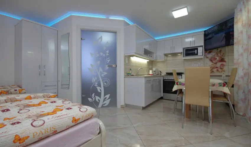 Veronika Apartman De Luxe Gyula - Kedvez� aj�nlat (min. 2 �j)