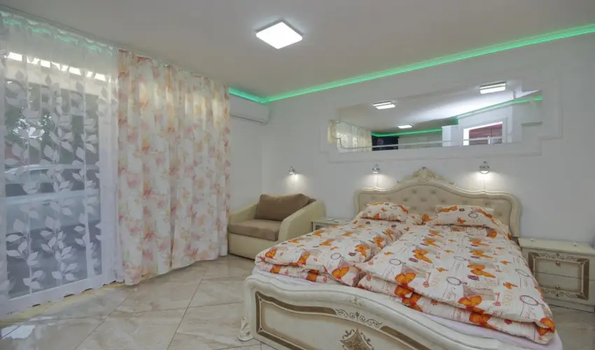 Veronika Apartman De Luxe Gyula - Kedvez� aj�nlat (min. 2 �j)