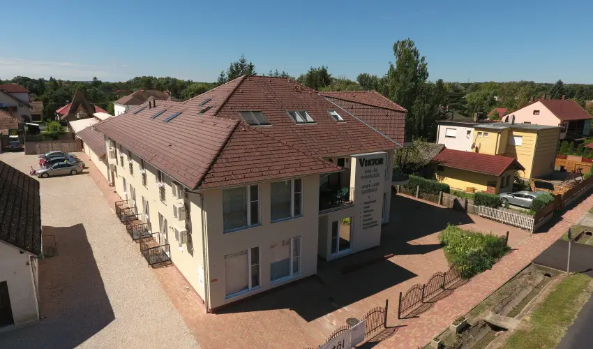 Viktor Bor- �s Vend�gh�z Balatonm�riaf�rd� - Kedvezm�nyes csomag (min. 2 �j)