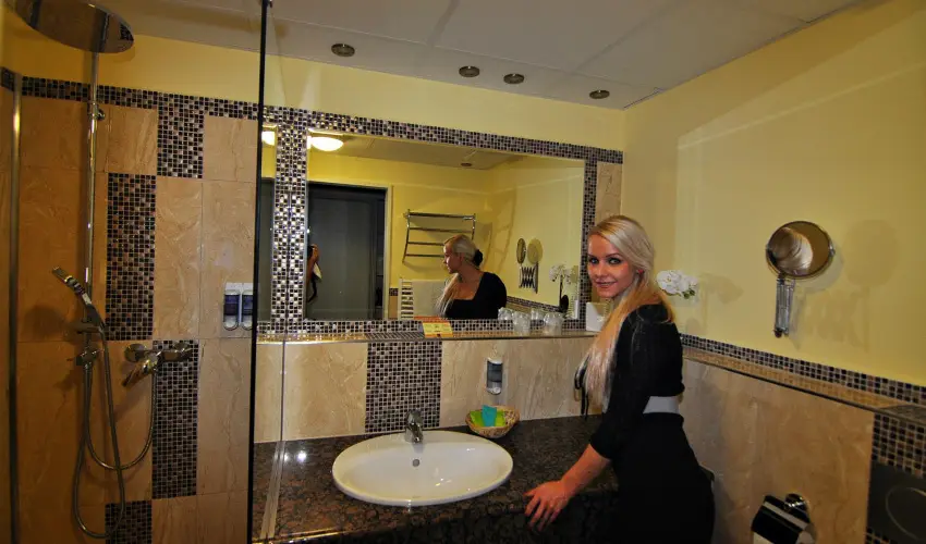 Hotel Villa Classica P�pa - Kedvezm�nyes �r csal�dok r�sz�reak reggelis ell�t�ssal (1 �jt�l)