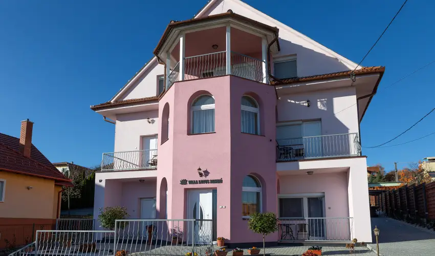 Villa Lotus Zalakaros Zalakaros - Kedvezmnyes r csaldok rszreak reggelis elltssal (min. 2 j)