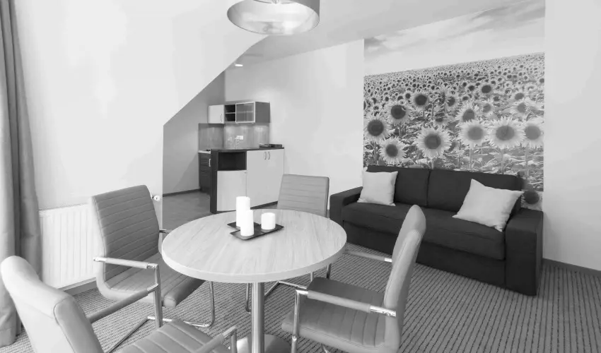 Villa Oliva Boutique Rooms Zam�rdi - Kedvezm�nyes �r csal�dok r�sz�reak reggelis ell�t�ssal (1 �jt�l)