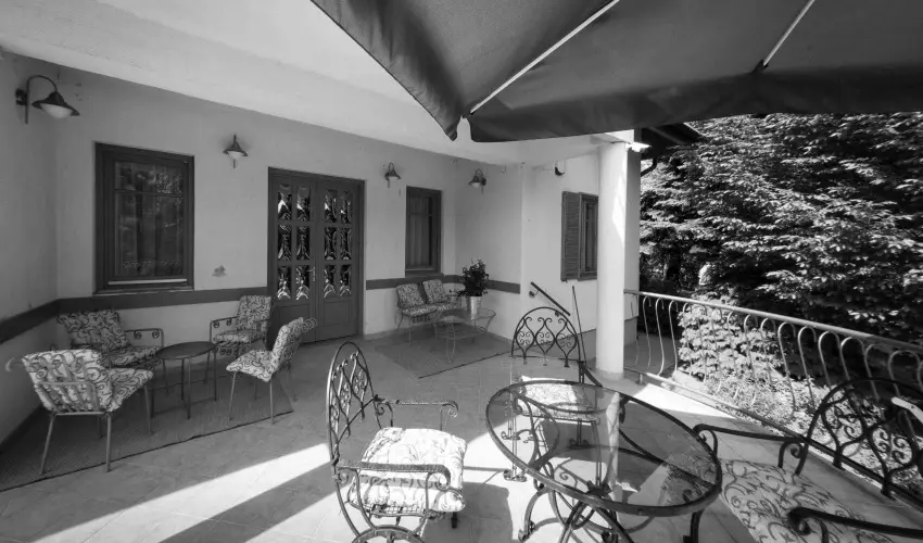 Villa Oliva Boutique Rooms Zam�rdi - Kedvezm�nyes �r csal�dok r�sz�reak reggelis ell�t�ssal (1 �jt�l)