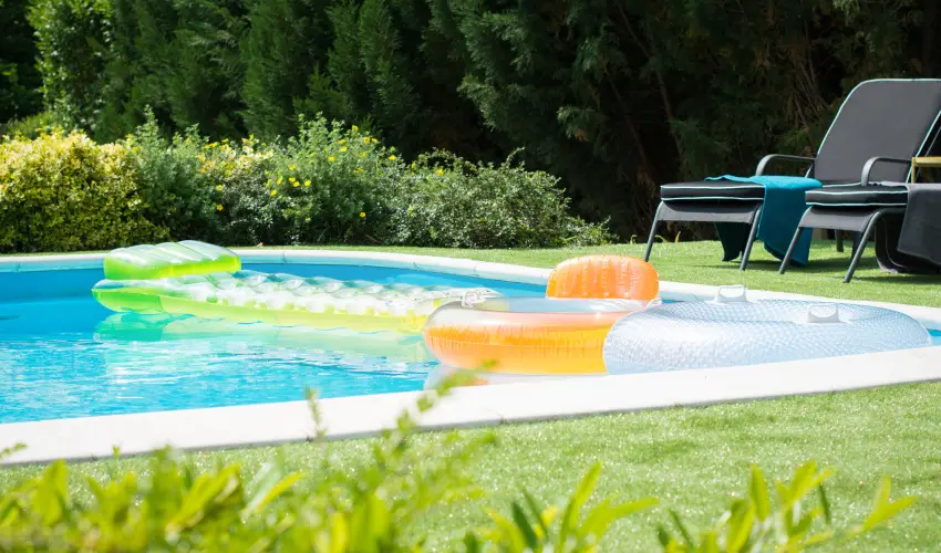 Villa Oliva Boutique Rooms Zam�rdi - Kedvezm�nyes �r csal�dok r�sz�reak reggelis ell�t�ssal (1 �jt�l)