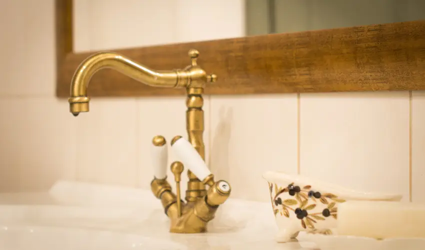 Villa Oliva Boutique Rooms Zam�rdi - Kedvezm�nyes �r csal�dok r�sz�reak reggelis ell�t�ssal (1 �jt�l)