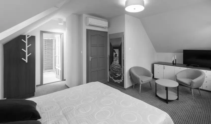 Villa Oliva Boutique Rooms Zam�rdi - Kedvezm�nyes �r csal�dok r�sz�reak reggelis ell�t�ssal (1 �jt�l)
