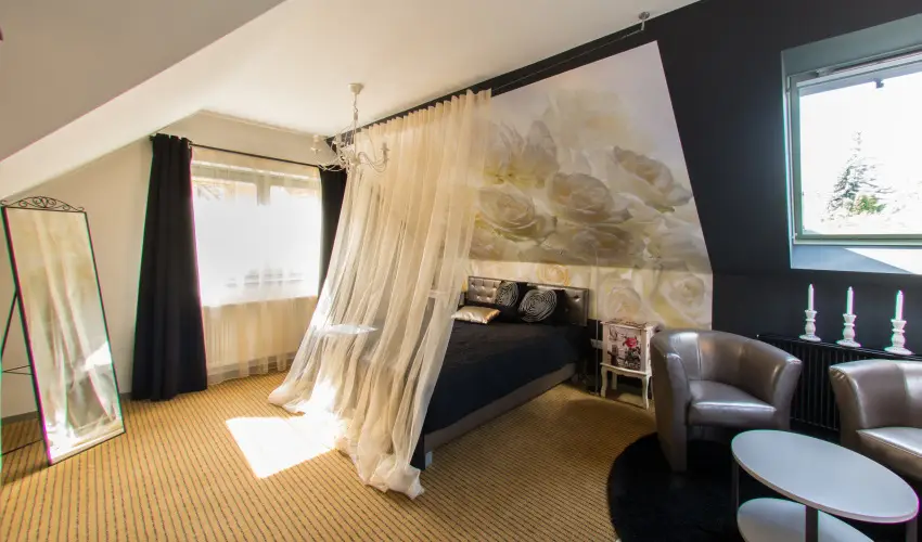 Villa Oliva Boutique Rooms Zam�rdi - Kedvezm�nyes �r csal�dok r�sz�reak reggelis ell�t�ssal (1 �jt�l)