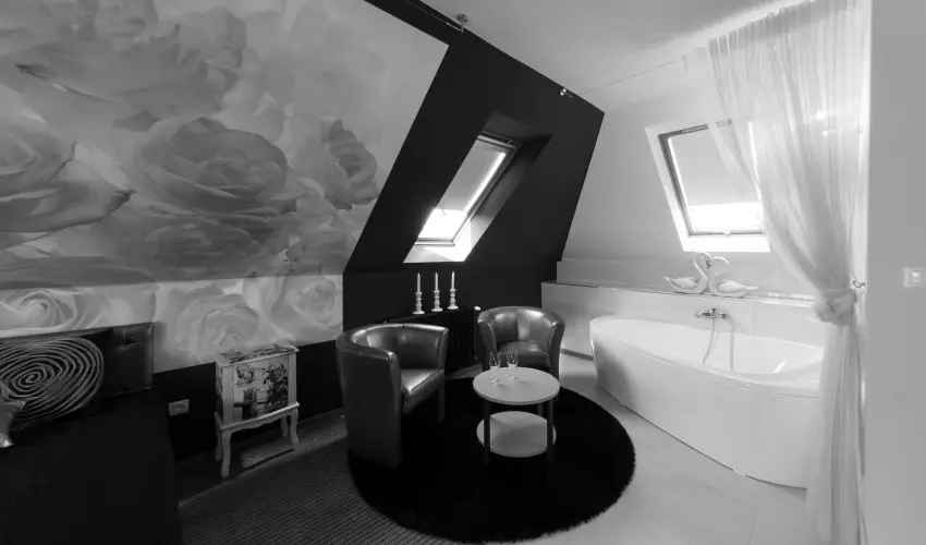 Villa Oliva Boutique Rooms Zam�rdi - Kedvezm�nyes �r csal�dok r�sz�reak reggelis ell�t�ssal (1 �jt�l)