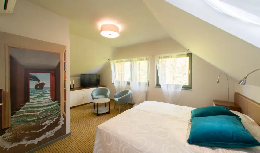 Villa Oliva Boutique Rooms Zam�rdi - Kedvezm�nyes �r csal�dok r�sz�reak reggelis ell�t�ssal (1 �jt�l)