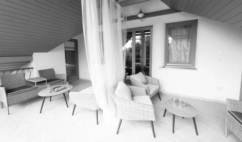 Villa Oliva Boutique Rooms Zam�rdi - Kedvezm�nyes �r csal�dok r�sz�reak reggelis ell�t�ssal (1 �jt�l)