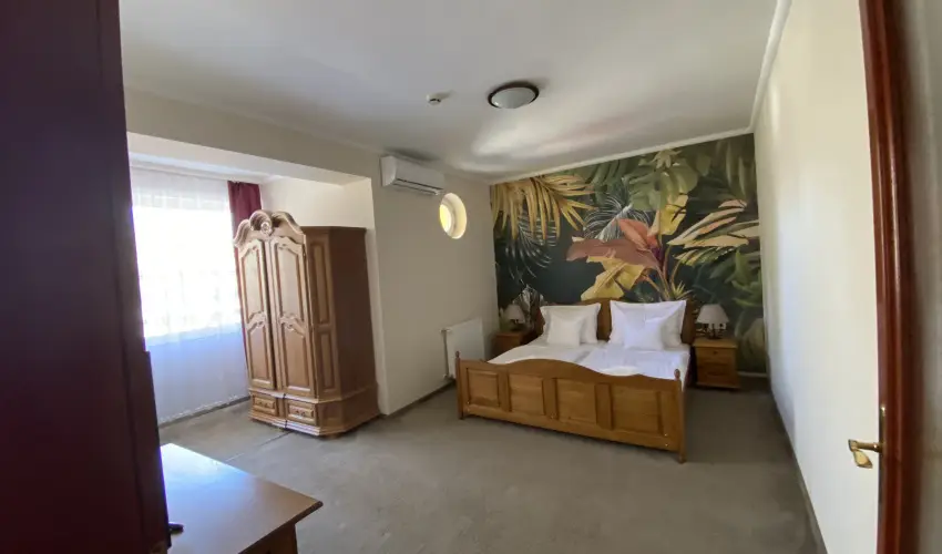 Hotel Villa Park Szilv�sv�rad - Kedvezm�nyes �r csal�dok r�sz�reak reggelis ell�t�ssal (1 �jt�l)