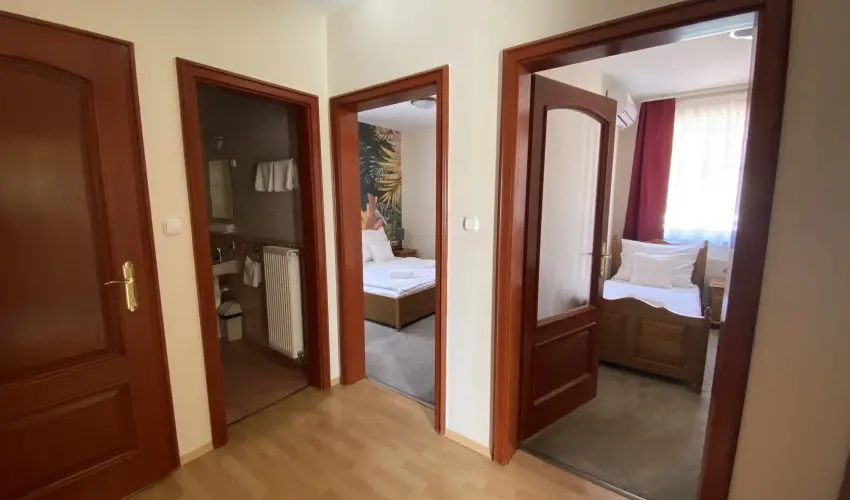 Hotel Villa Park Szilv�sv�rad - Kedvezm�nyes �r csal�dok r�sz�reak reggelis ell�t�ssal (1 �jt�l)