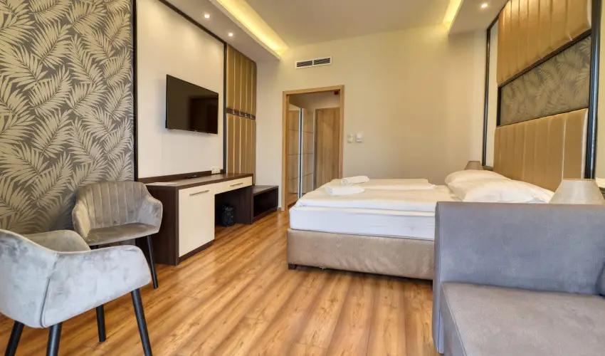 Hotel Villa Park Szilv�sv�rad - Kedvezm�nyes �r csal�dok r�sz�reak reggelis ell�t�ssal (1 �jt�l)