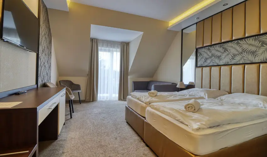 Hotel Villa Park Szilv�sv�rad - Kedvezm�nyes �r csal�dok r�sz�reak reggelis ell�t�ssal (1 �jt�l)