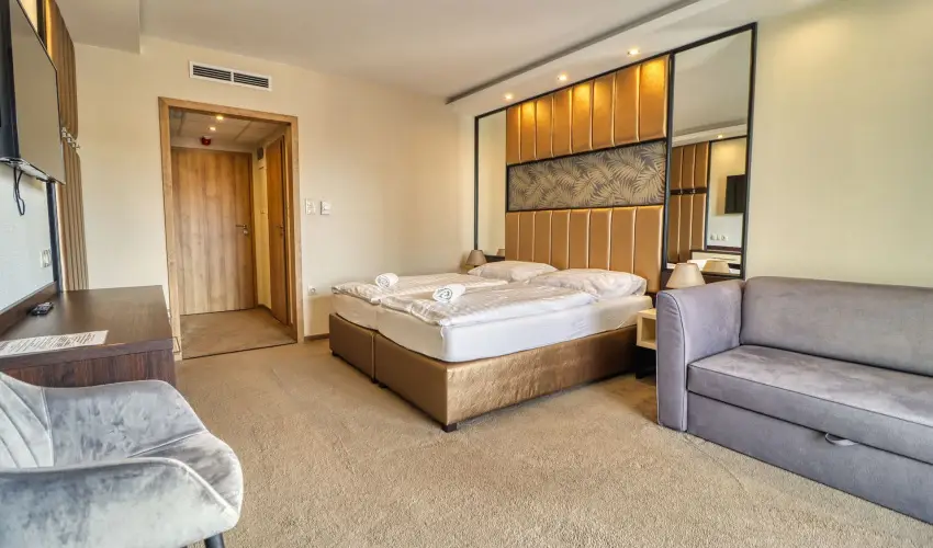 Hotel Villa Park Szilv�sv�rad - Kedvezm�nyes �r csal�dok r�sz�reak reggelis ell�t�ssal (1 �jt�l)