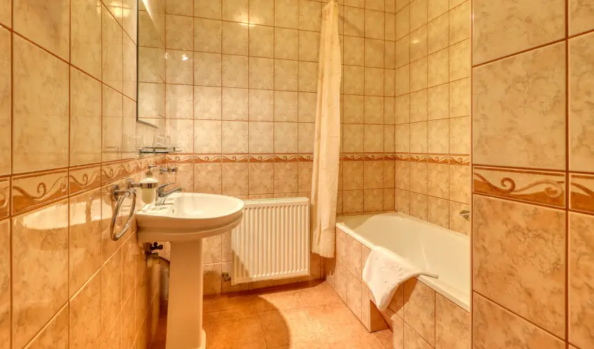 Hotel Villa Park Szilv�sv�rad - Kedvezm�nyes �r csal�dok r�sz�reak reggelis ell�t�ssal (1 �jt�l)