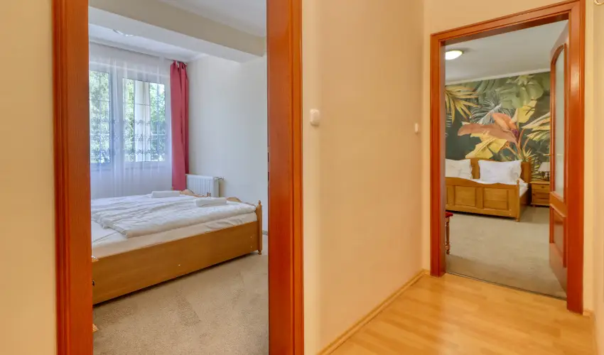 Hotel Villa Park Szilv�sv�rad - Kedvezm�nyes �r csal�dok r�sz�reak reggelis ell�t�ssal (1 �jt�l)