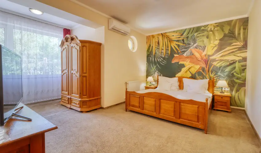 Hotel Villa Park Szilv�sv�rad - Kedvezm�nyes �r csal�dok r�sz�reak reggelis ell�t�ssal (1 �jt�l)
