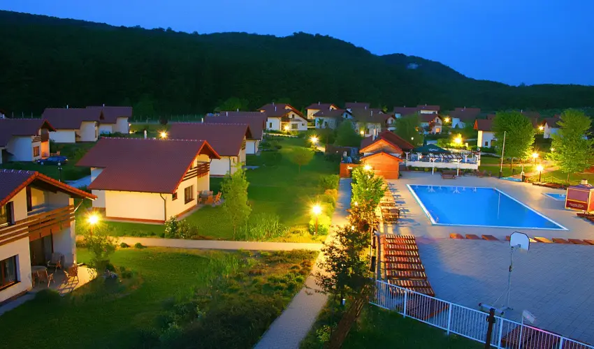 Villapark V�rgesztes V�rgesztes - Indul a vak�ci� kedvezm�nyes csomag (min. 3 �j)