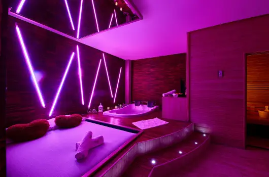 Vital Hotel Nautis - Egy haj�nyi szerelem (1 �jt�l)