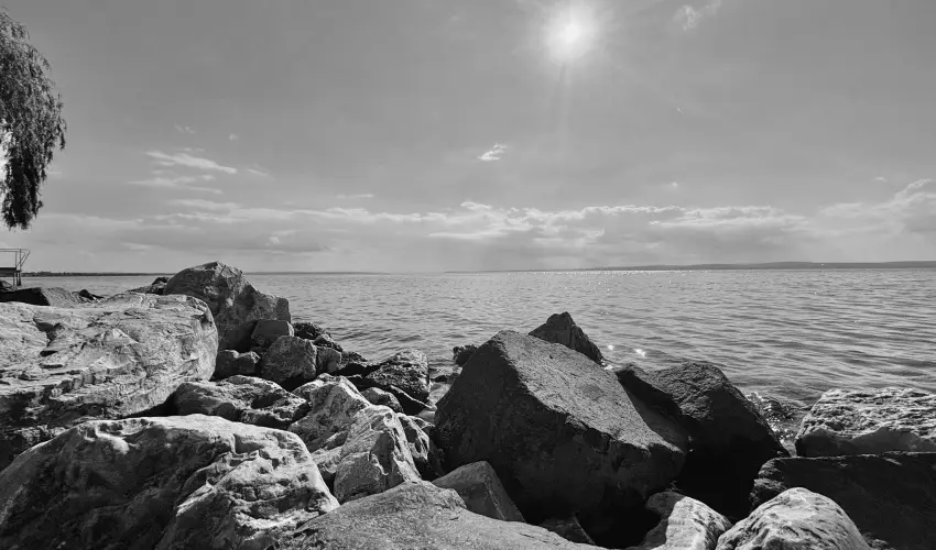 Vil�gos Hotel Balatonvil�gos - Kedvezm�nyes �r csal�dok r�sz�reak f�lpanzi�s ell�t�ssal (min. 2 �j)